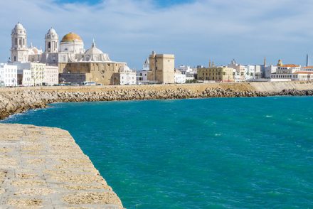 Cadiz: Uferpromenade und Kathedrale